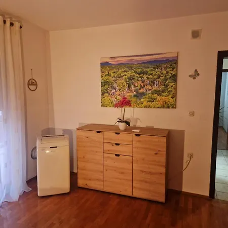 Deluxe Capljina